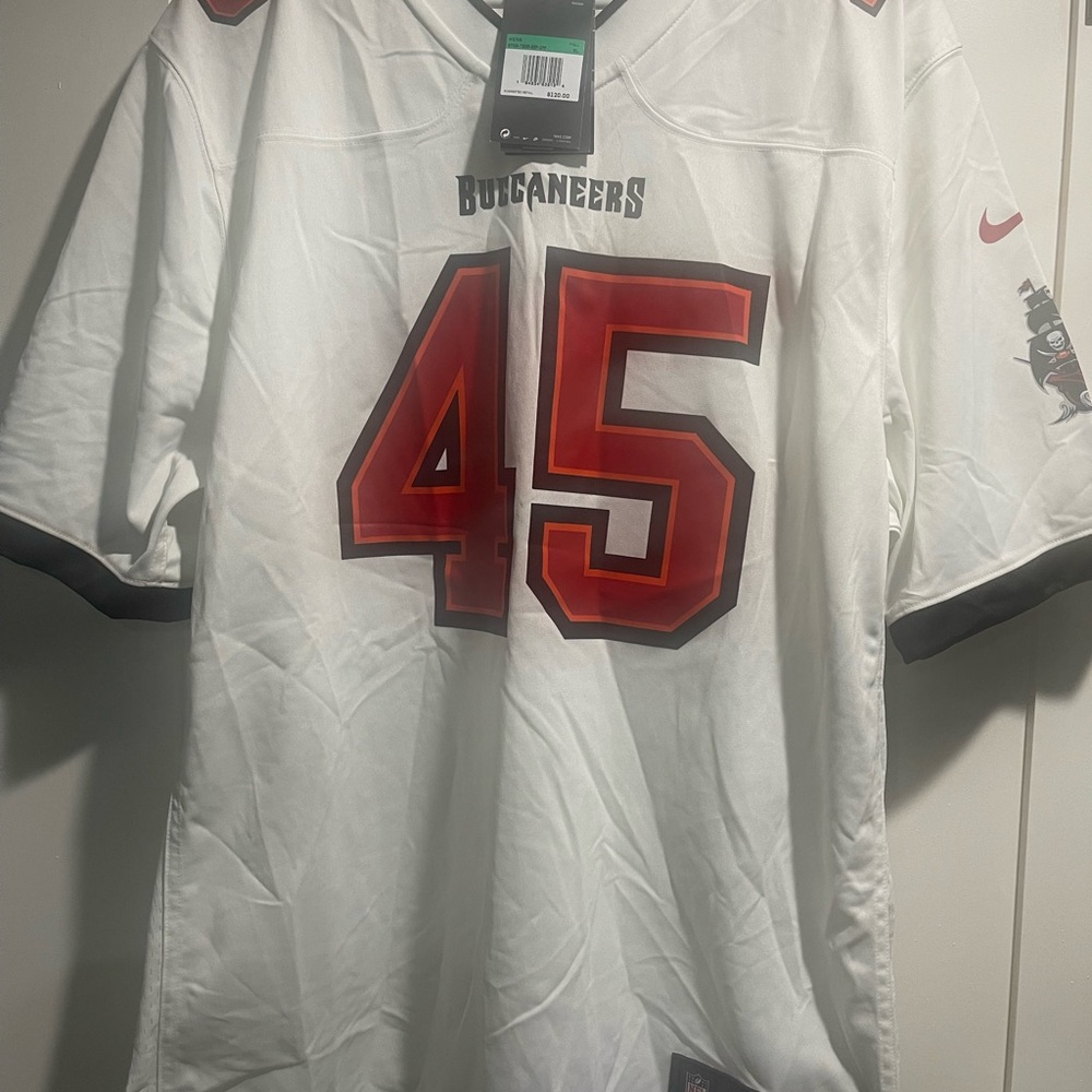 White Tampa Bay Buccaneers Jersey